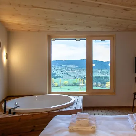 Casa Amb Jacuzzi Privat, Cal Rossa *